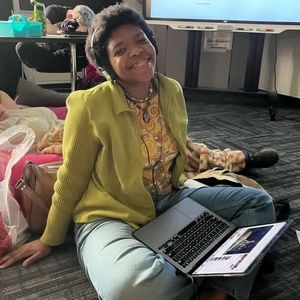 Meet your Posher, Virginia